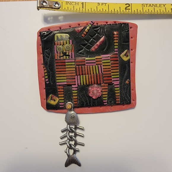 Colorful Striped Cat Brooch with Fish Charm - Picture 5 of 5